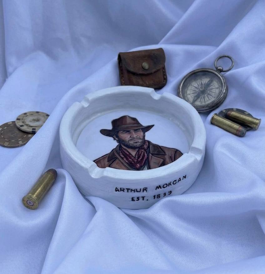 Arthur Morgan Figürlü El Yapımı Oyun Temalı Küllük